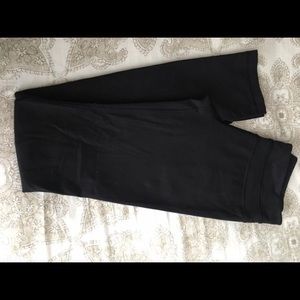 Lululemon black pants size 4